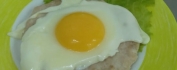 Эскалоп из корейки с яйцом