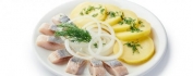 Сельдь с картофелем в мундире
