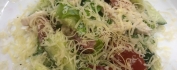 Салат "Клеопатра" с пармезаном, черри и курицей