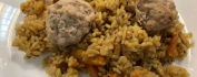 Рис с мясными фрикадельками и грибами