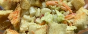 Салат "Обжорка" с пекинкой,  морковкой по-корейски, крабовыми палочками, сухариками, чесноком