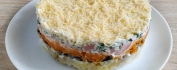 Салат с ветчиной, сыром, грибами и картофелем