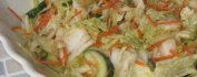 Салат с огурцами, капусткой, морковью и  зелени
