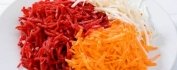 Салат "Диетический" из свеклы с капустой и морковью