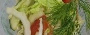 Салат "Свежесть" с помидорами, огурцами, капустой  и зеленью
