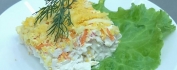 Салат слоеный с филе куры и крабовыми палочками