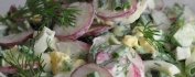 Салат из огурцов,  яиц и редиски