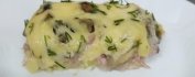 Салат слоеный запеченый с ветчиной,  картофелем, грибами и сыром