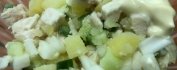 Салат «Столичный» с ветчиной, огурцом, картофелем, морковью, яйцом