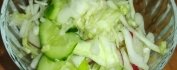 Салат "Утренний" из редиса, огурцов, капусты и зелени